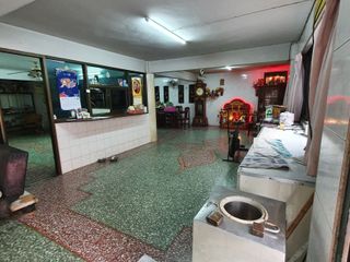 For sale 5 Beds retail Space in Mueang Udon Thani, Udon Thani