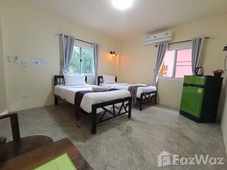 For sale 10 bed hotel in Mae Tha, Lamphun
