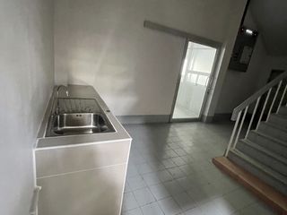 For rent 11 bed house in Mueang Samut Sakhon, Samut Sakhon