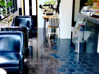 For sale 1 bed retail Space in Bo Phloi, Kanchanaburi
