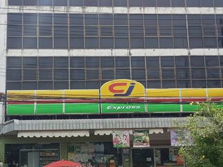 For rent 8 bed retail Space in Mueang Samut Songkhram, Samut Songkhram