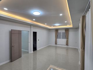 For sale 4 bed house in Mueang Sakon Nakhon, Sakon Nakhon
