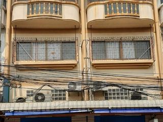 For sale 10 bed retail Space in Mueang Phichit, Phichit