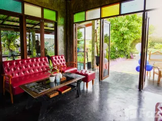 For sale 7 bed hotel in Klaeng, Rayong