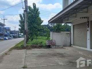 For sale 4 bed retail Space in Mae Sot, Tak