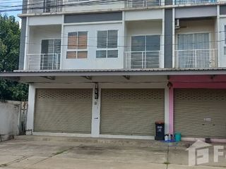 For sale 4 bed retail Space in Mae Sot, Tak