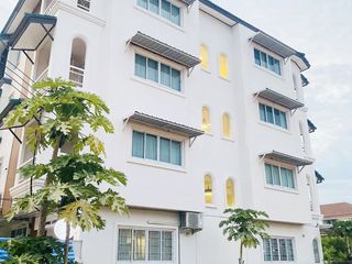 For sale 7 bed retail Space in Mueang Phitsanulok, Phitsanulok