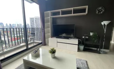 For rent 2 bed condo in Watthana, Bangkok