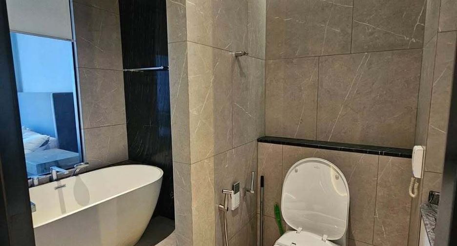 For sale 1 bed condo in Watthana, Bangkok