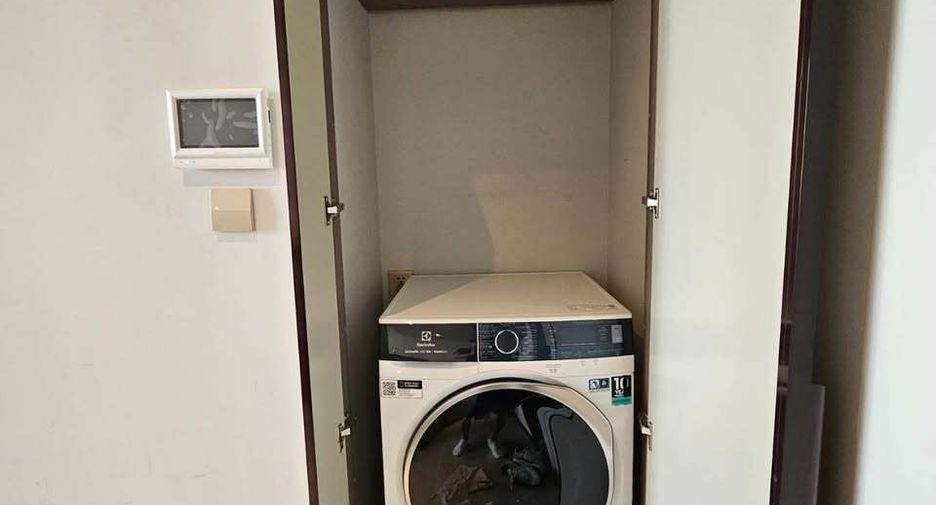 For sale 1 bed condo in Watthana, Bangkok