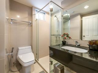 For rent 3 Beds condo in Huai Khwang, Bangkok