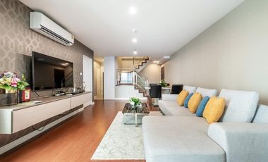 For rent 3 bed condo in Huai Khwang, Bangkok