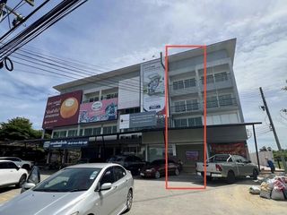 For sale 2 Beds retail Space in Nakhon Chai Si, Nakhon Pathom