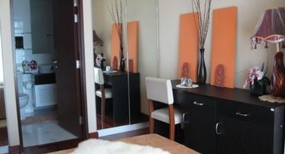 For rent 2 ベッドルーム condo in Watthana, Bangkok