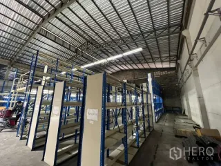 出租 仓库 在 Khlong Toei, 曼谷