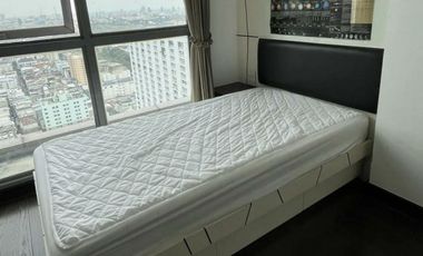 For rent 2 bed condo in Ratchathewi, Bangkok