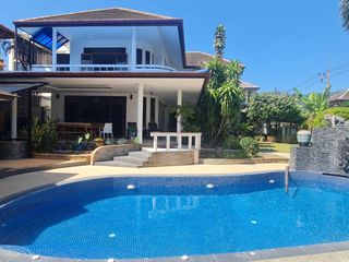 For sale 5 bed villa in Mueang Phuket, Phuket