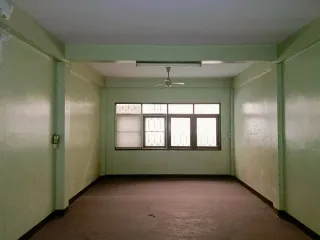 For sale 1 bed retail Space in Pom Prap Sattru Phai, Bangkok