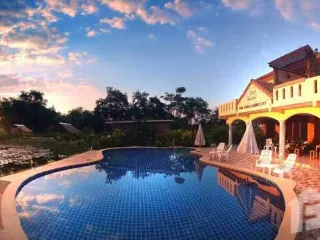 For sale 9 Beds house in Kumphawapi, Udon Thani