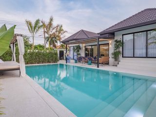 For sale 5 bed house in Bang Lamung, Chonburi