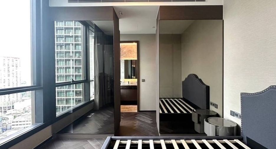 For rent 2 bed condo in Khlong Toei, Bangkok
