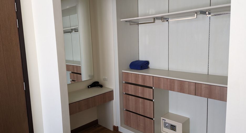For sale 3 bed townhouse in Thalang, Phuket