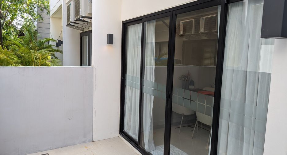 For sale 3 bed townhouse in Thalang, Phuket