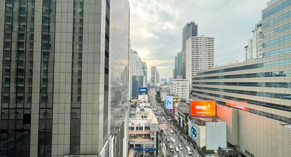 For sale 2 Beds condo in Watthana, Bangkok