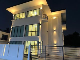 For sale 5 bed villa in Bang Lamung, Chonburi