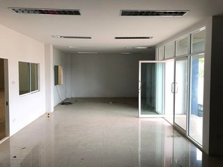For rent and for sale warehouse in Bang Sao Thong, Samut Prakan