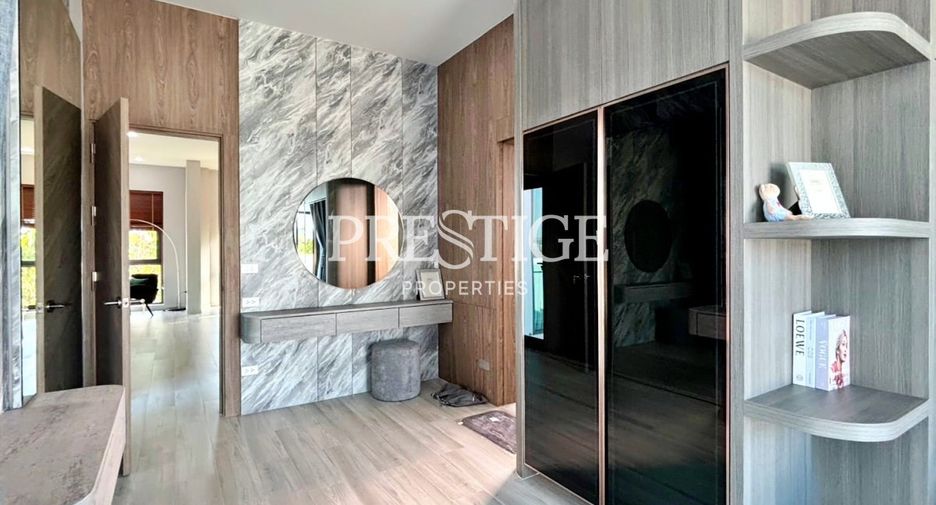 Casa en venta de 4 habitaciones en Bang Lamung, Chonburi