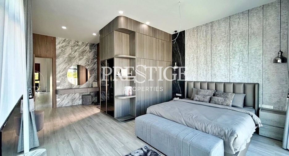 Casa en venta de 4 habitaciones en Bang Lamung, Chonburi
