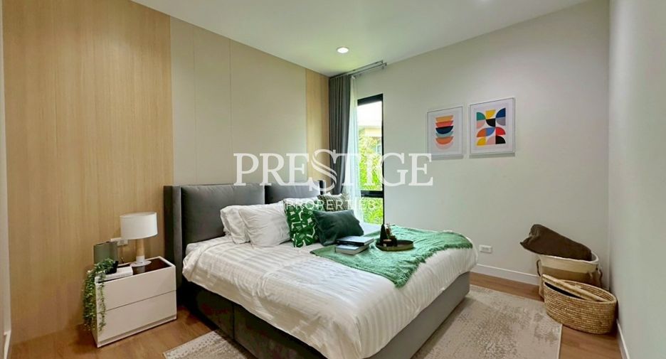 For sale 4 bedrooms house in Sattahip, Chonburi