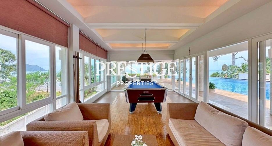For sale 4 bedrooms house in Sattahip, Chonburi