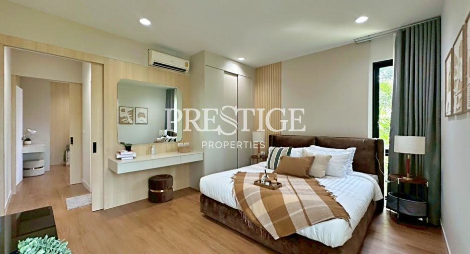 For sale 4 bedrooms house in Sattahip, Chonburi