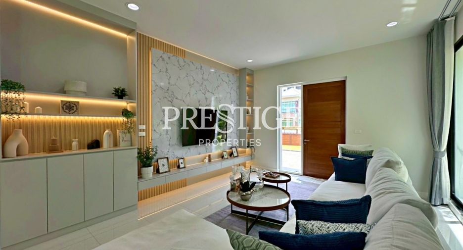For sale 4 bedrooms house in Sattahip, Chonburi