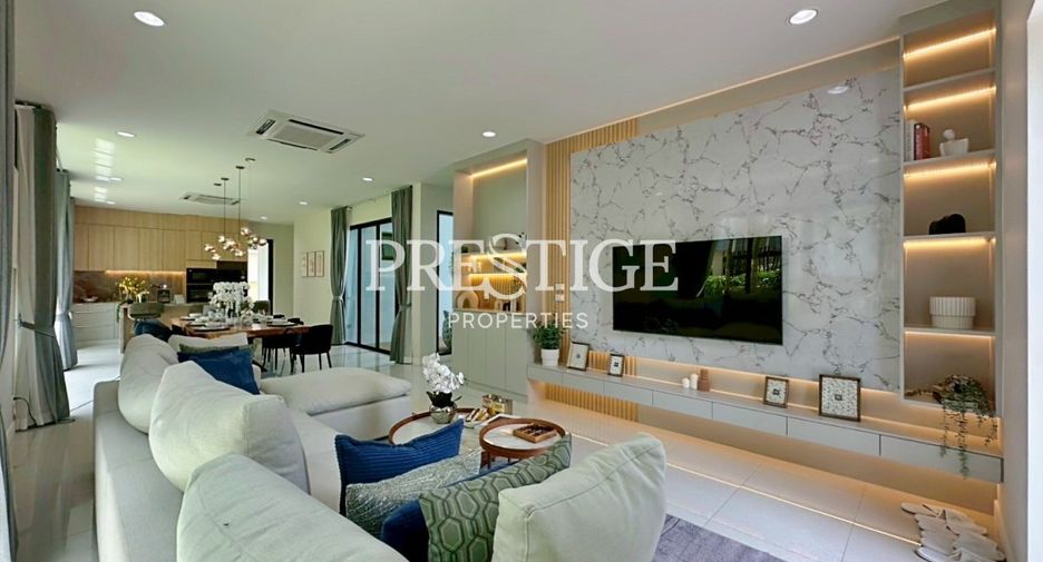 For sale 4 bedrooms house in Sattahip, Chonburi