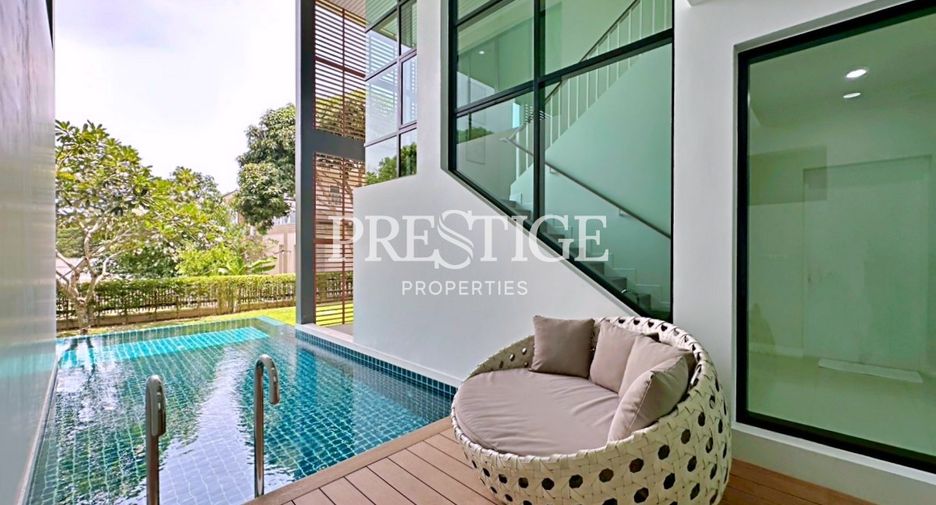 For sale 4 bedrooms house in Sattahip, Chonburi