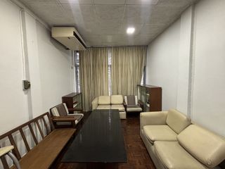 For sale 10 bed townhouse in Khlong Toei, Bangkok