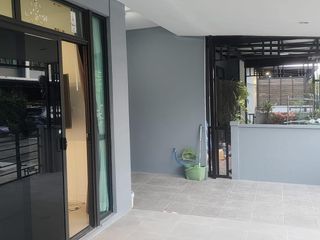 For sale 4 bed townhouse in Rat Burana, Bangkok