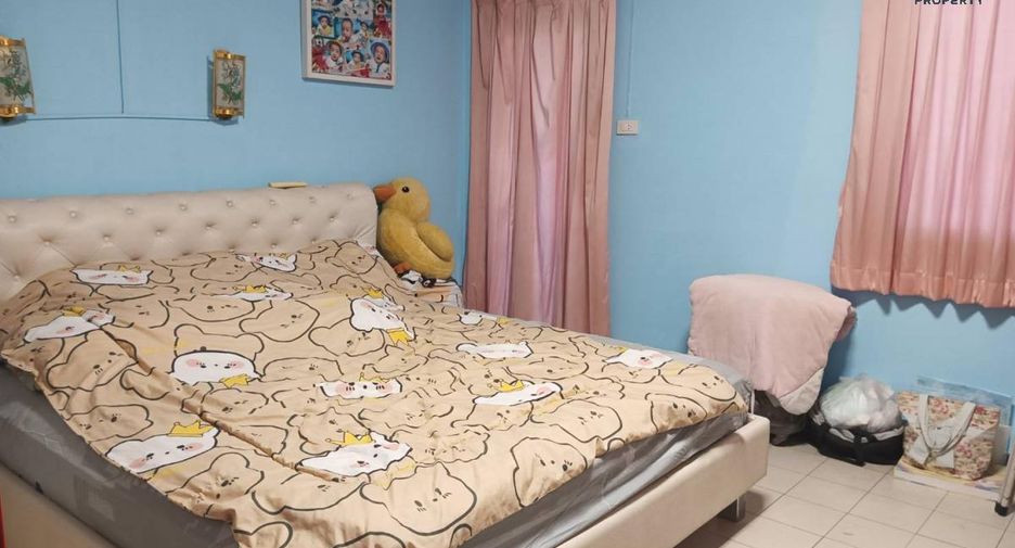 For sale 3 Beds townhouse in Mueang Nakhon Pathom, Nakhon Pathom