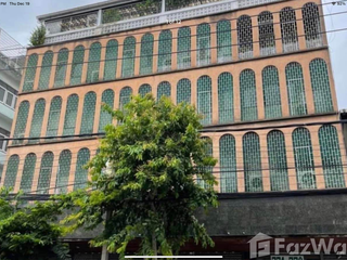 For sale 6 bed retail Space in Khlong San, Bangkok
