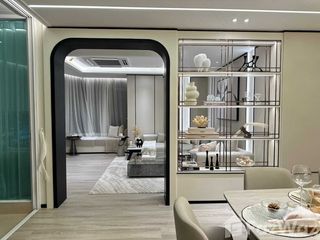 For sale 3 bed condo in Dusit, Bangkok