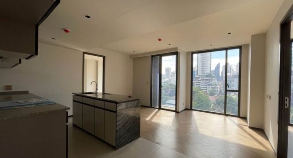 For sale 2 bed condo in Watthana, Bangkok