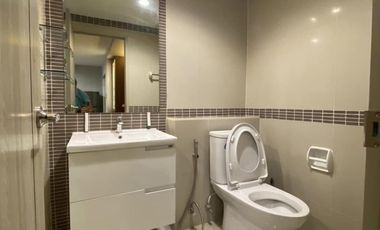 For sale 1 bed condo in Huai Khwang, Bangkok