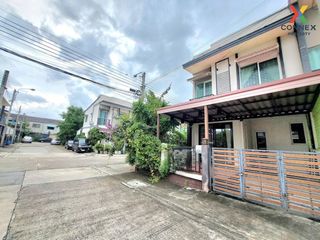 For sale 3 bed townhouse in Rat Burana, Bangkok