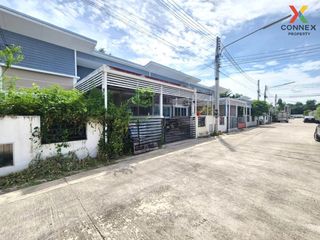 For sale 2 bed townhouse in Ban Bueng, Chonburi