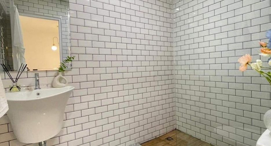 For sale 4 Beds townhouse in Mueang Nonthaburi, Nonthaburi