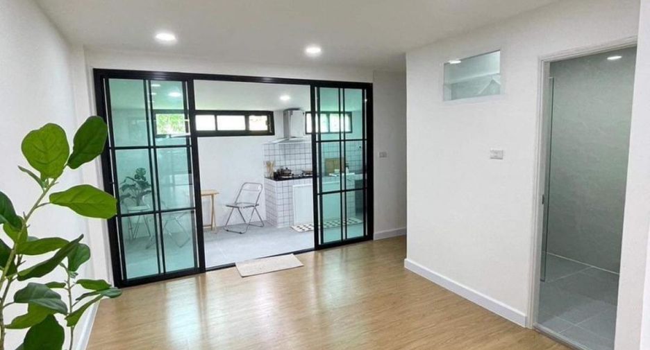 For sale 4 Beds townhouse in Mueang Nonthaburi, Nonthaburi