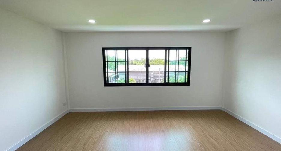 For sale 4 Beds townhouse in Mueang Nonthaburi, Nonthaburi